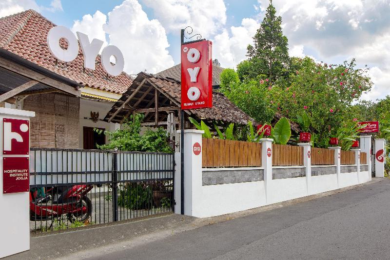 מלון Oyo 287 Rumah Eyang Near Rsud Kota יוגיאקרטה מראה חיצוני תמונה